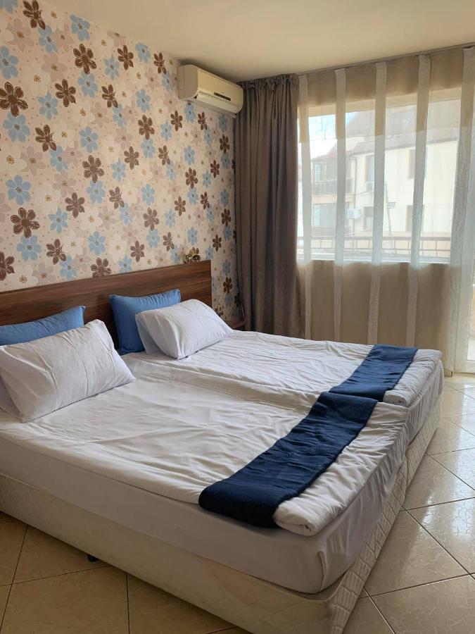 Семеен Хотел Брилянс - Family Hotel Brilliance Varna Exterior foto